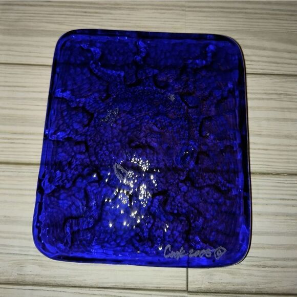 John Cook 2006 Signed Iridescent Carnival Art Glass Sun Face Tile/Plaque 5x5½in - Picture 7 of 9